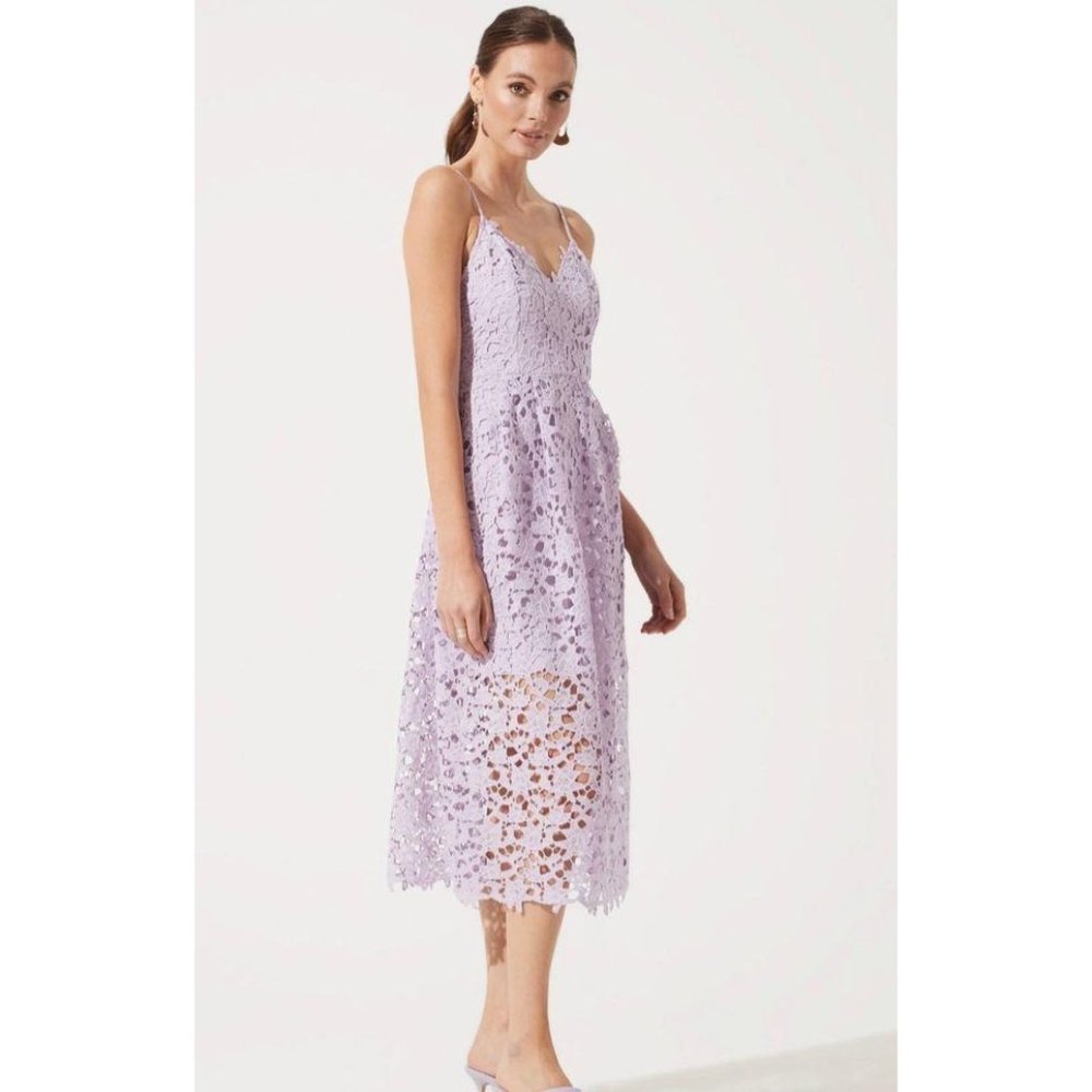 ASTR The Label Lace Midi Dress Pale Purple Medium - Picture 2 of 12